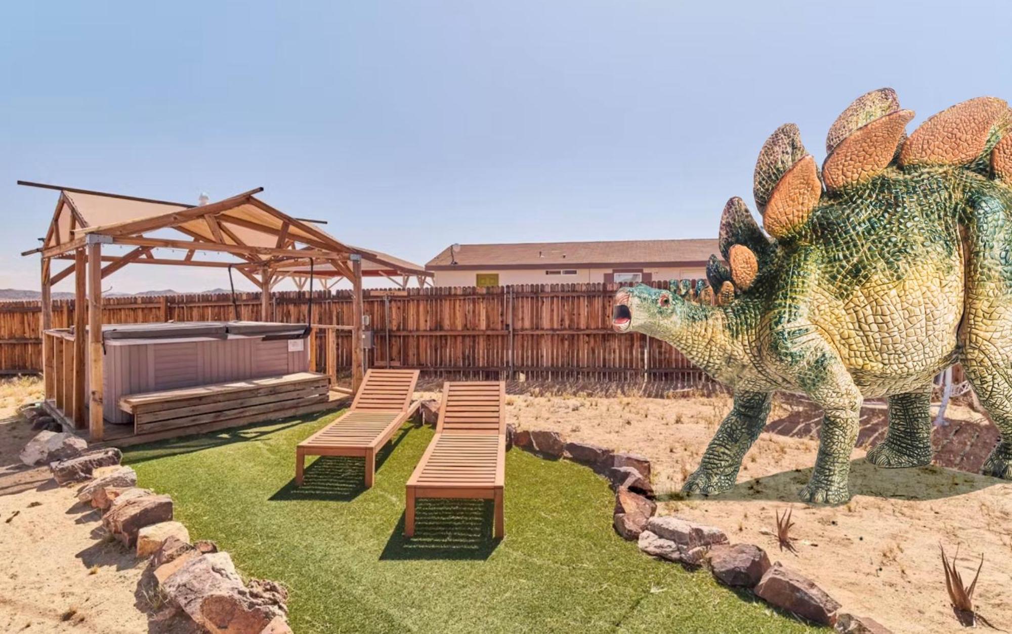 Twin Palms Desert Getaway - Jacuzzi, Fire Pit, Meditation Room & More ジョシュア・ツリー エクステリア 写真
